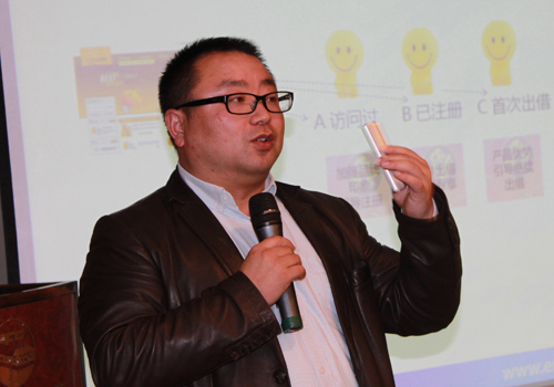 億瑪營銷副總裁朱啟功在互聯(lián)網(wǎng)金融沙龍上發(fā)言
